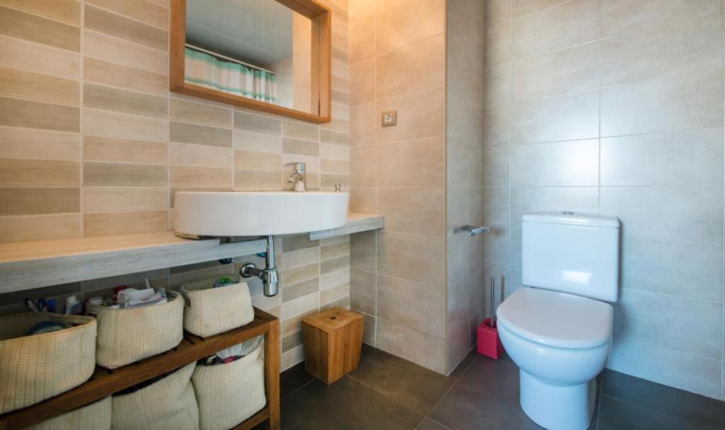 Magnificent Apartment Close To The Beach Sant Adria de Besos Exterior foto
