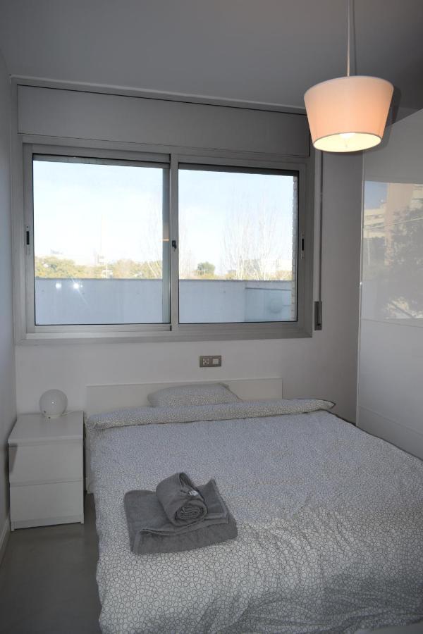 Magnificent Apartment Close To The Beach Sant Adria de Besos Exterior foto